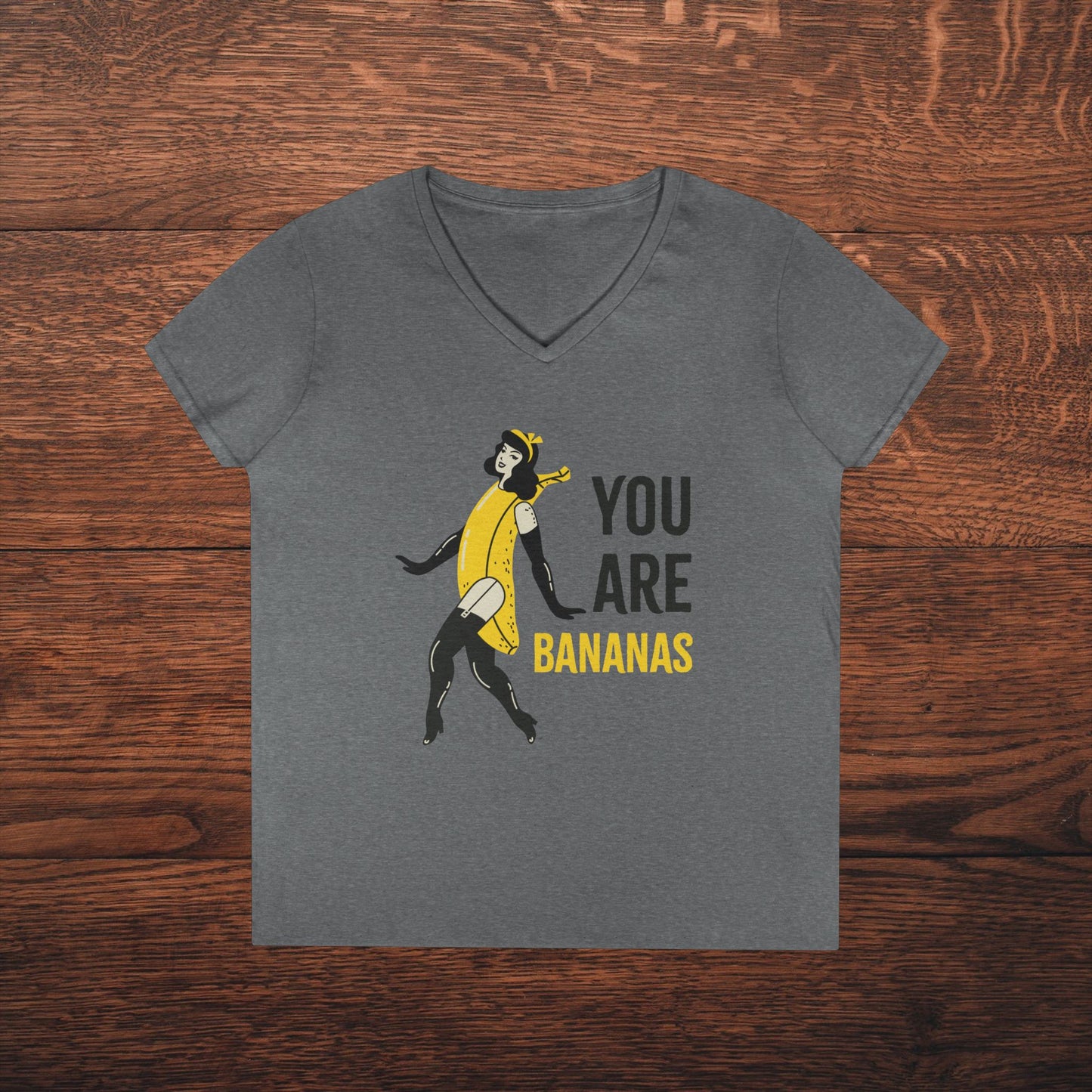 You Are Bananas! Graphic V-Neck Tee – Alma Cerámica