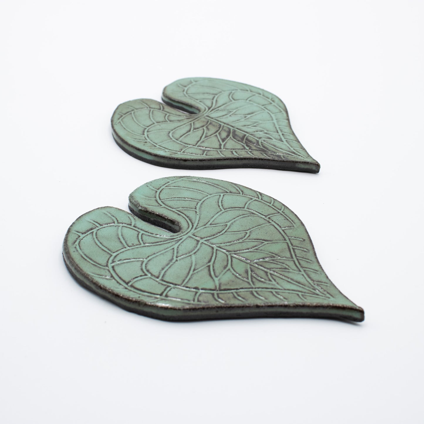 Heartleaf Spoon Rest in Turquoise