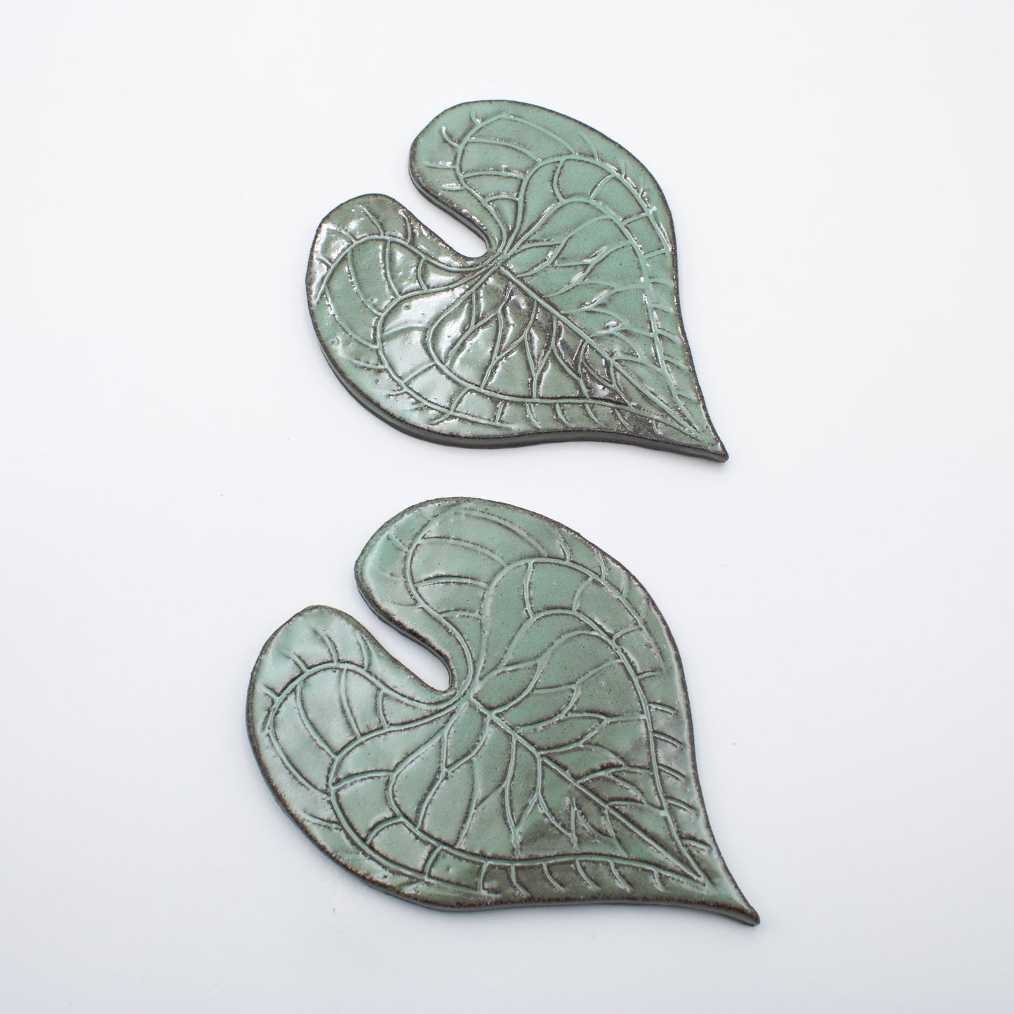 Heartleaf Spoon Rest in Turquoise